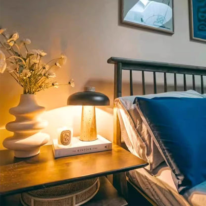 BAJE-2567 Moderne Tischleuchte