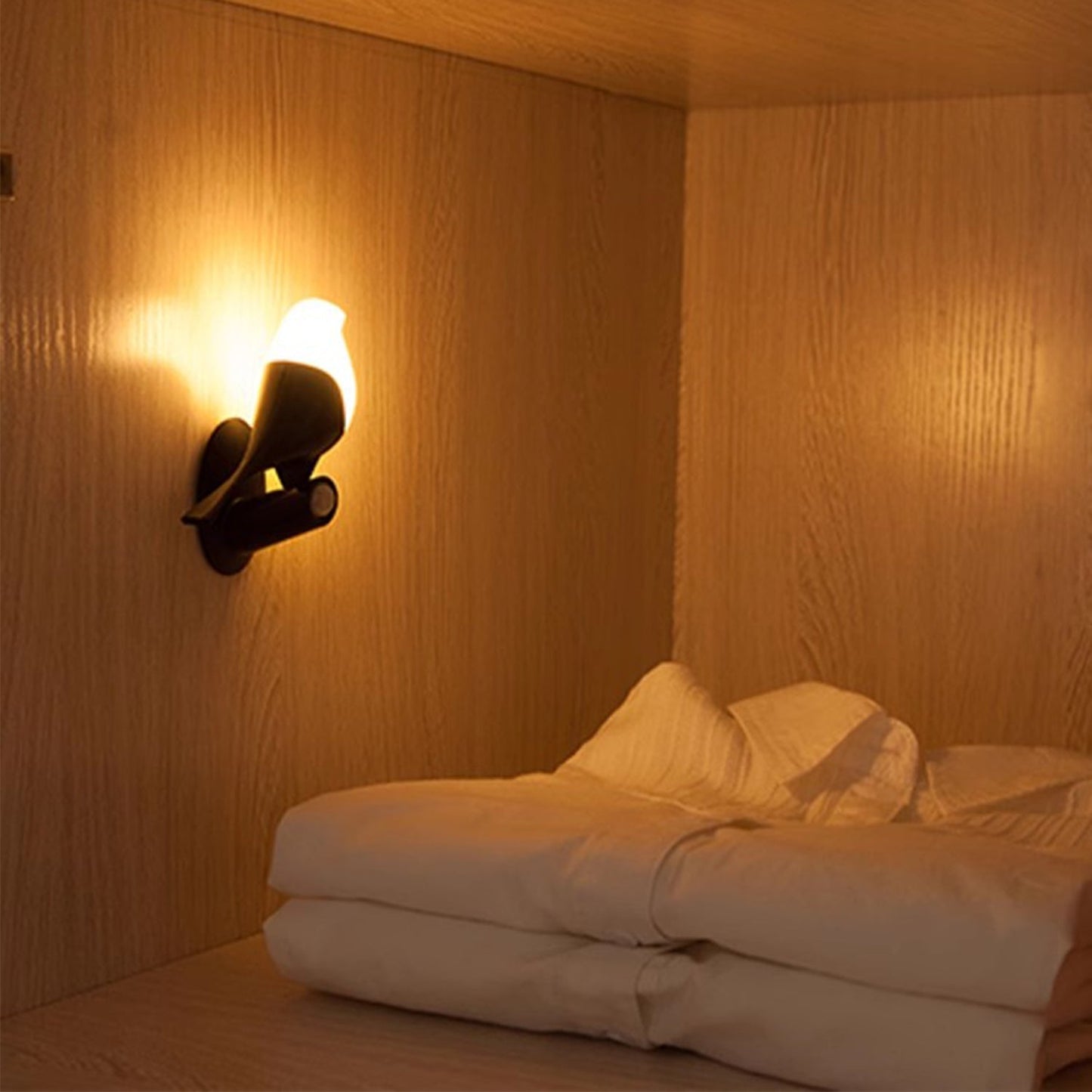 BAJE-2581  Modern Table Lamp