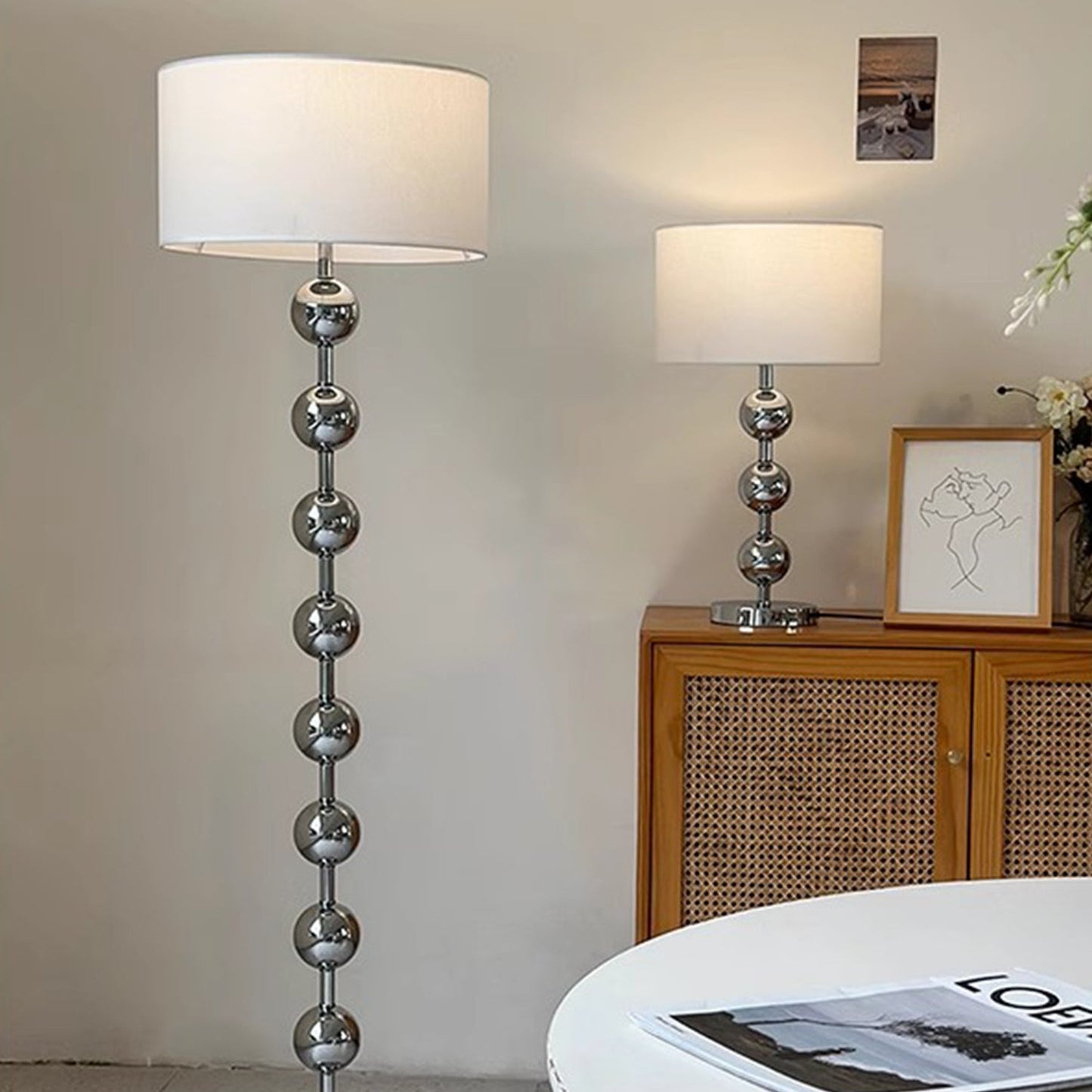 BAJE-2597 Moderne Tischleuchte