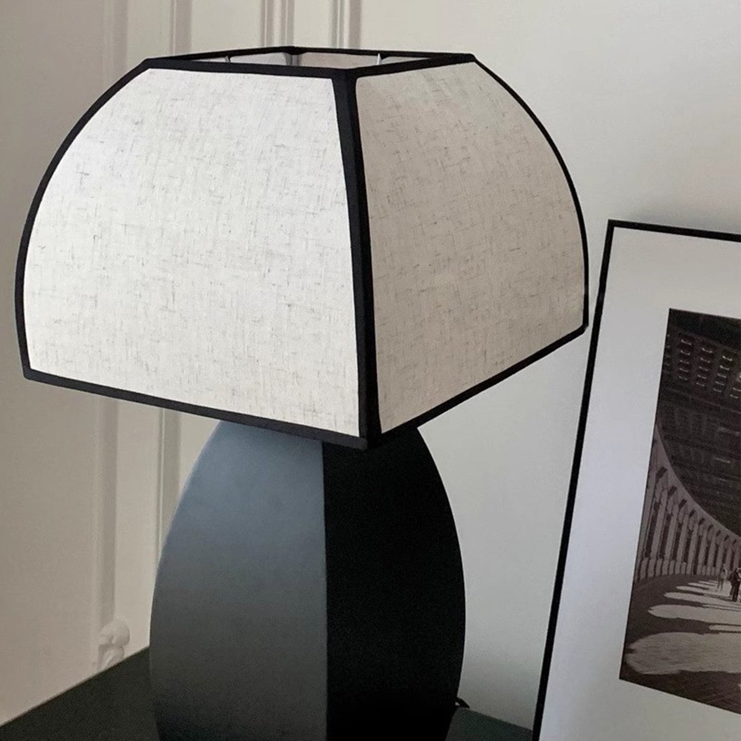 BAJE-2618  Victorian Table Lamp