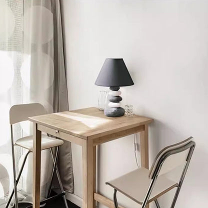 Nachttischlampe aus Flusssteinen