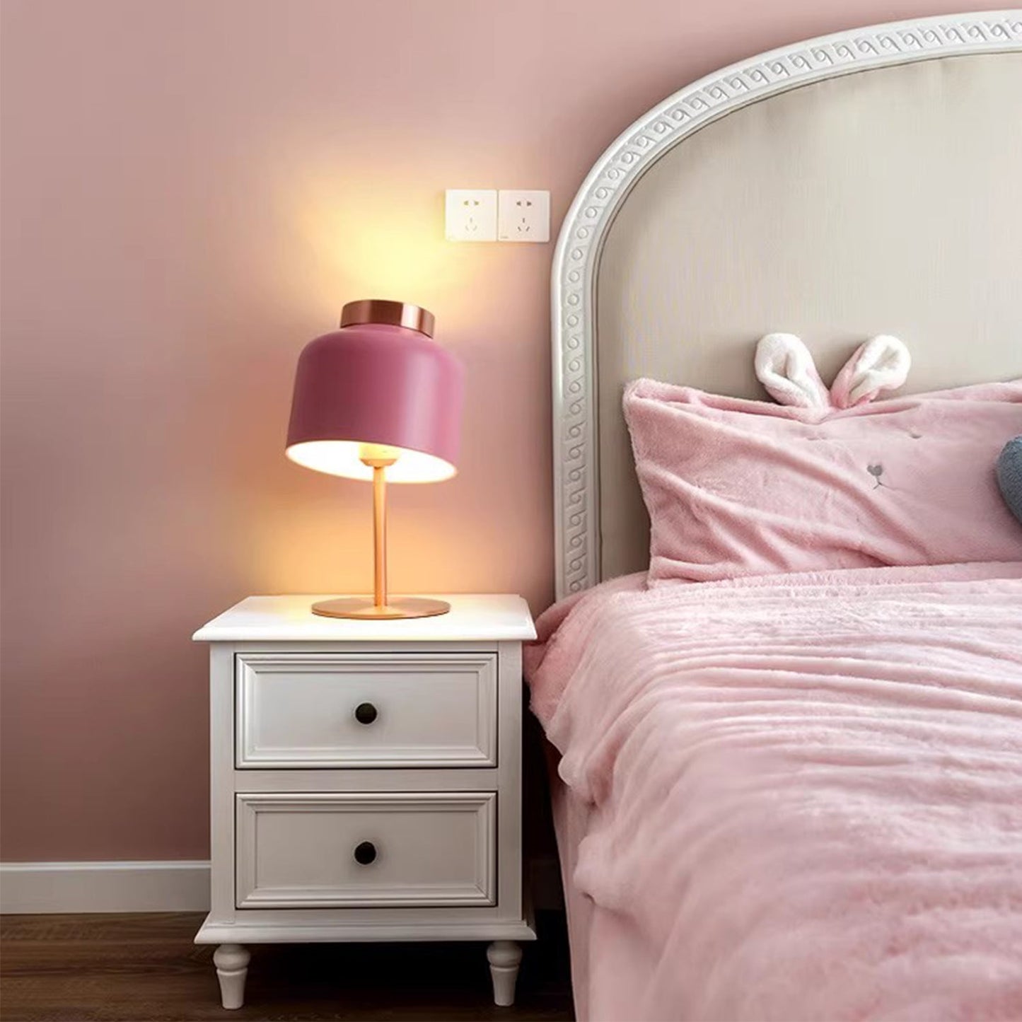 BAJE-2672  Scandinavian Table Lamp