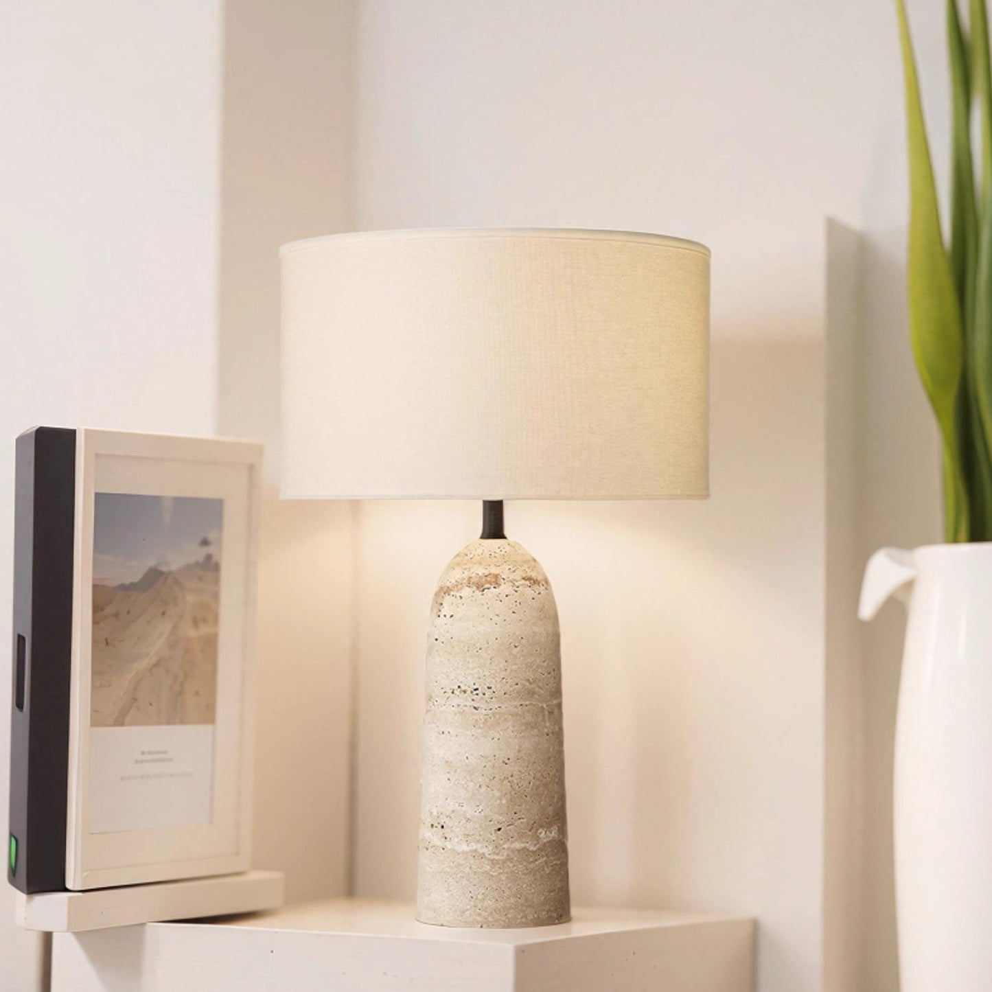 BAJE-3086 Wabi Sabi Travertin-Tischleuchte