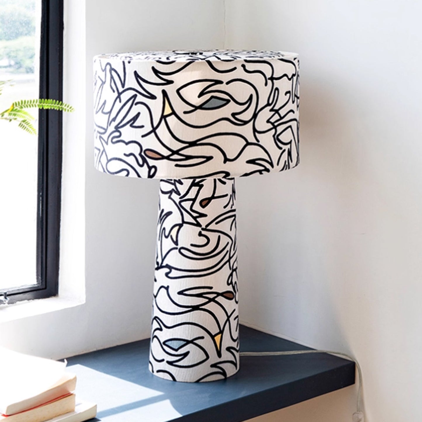 BAJE-3457  Parisian Table Lamp