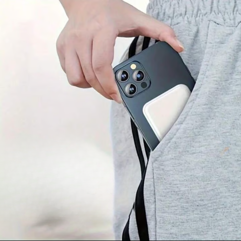 StickCharge™ | Magnetic Portable Battery