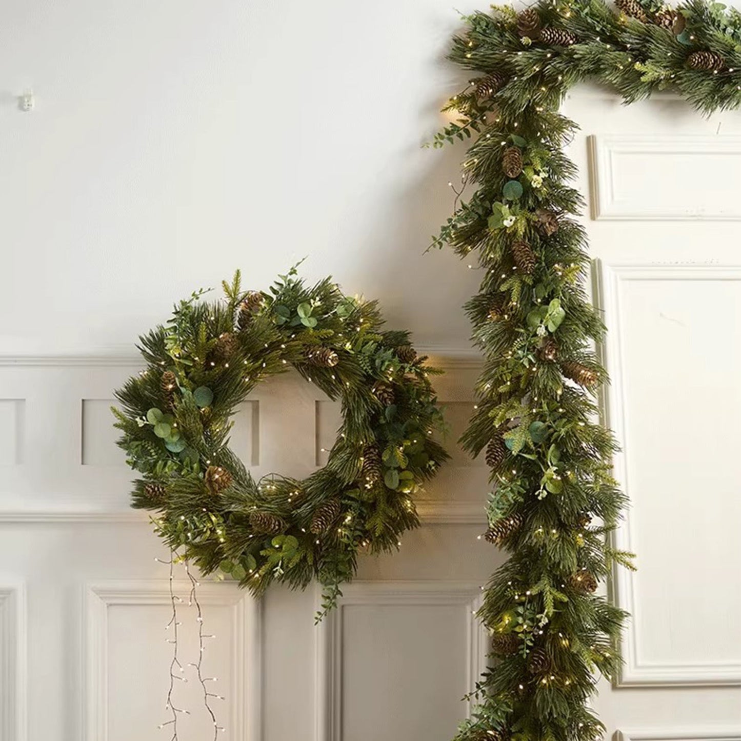 Frosted Berry & Pinecone Set