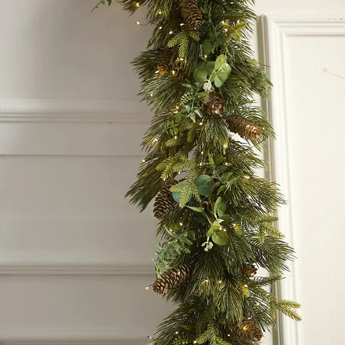 Frosted Berry & Pinecone Set