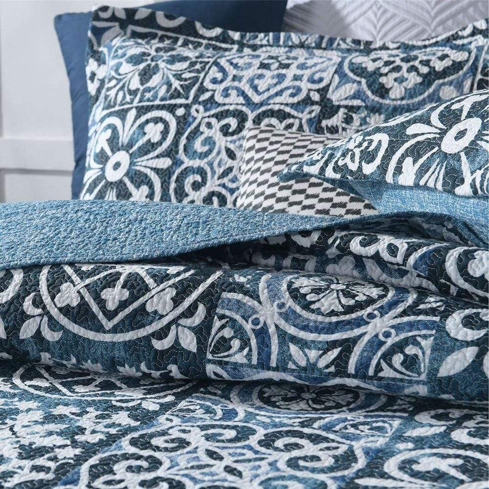 Mosaic Tiles Cotton Bedspread Quilts & Sets