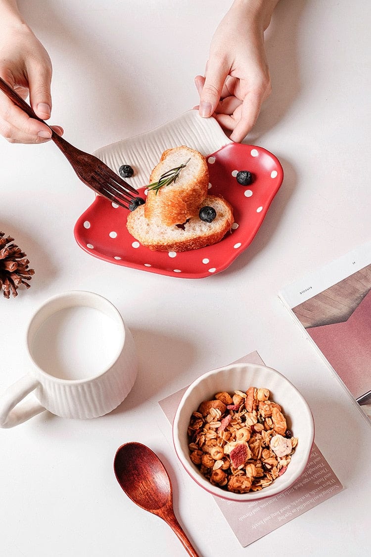 Mushroom Shaped Plates