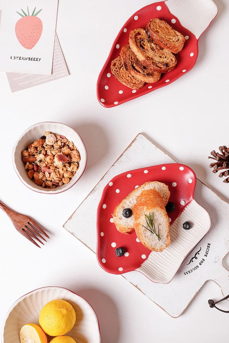 Mushroom Shaped Plates