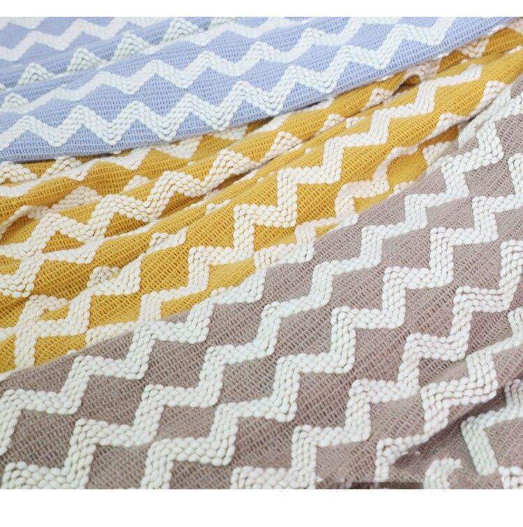 Nordic Knitted Zig Zag Bed Thread Blankets & Throws