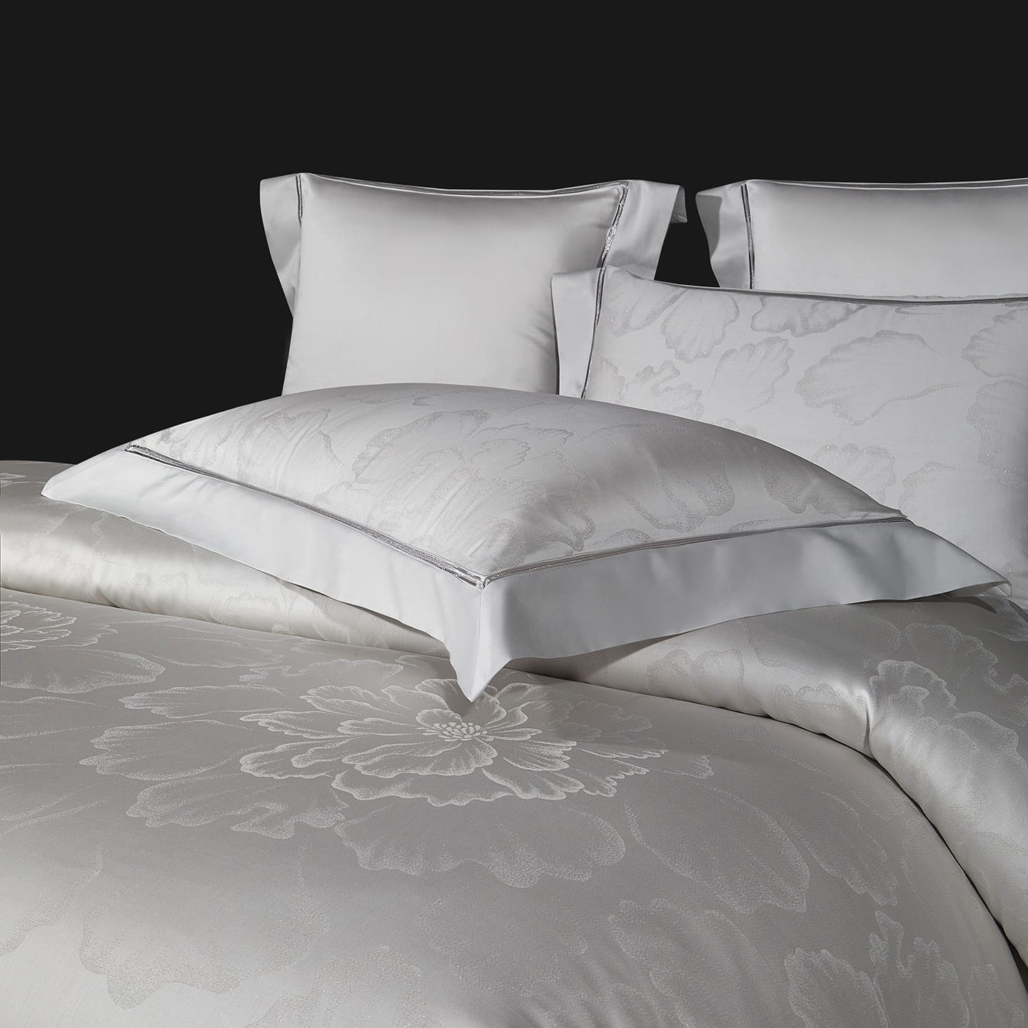 Valmont Pearl Silver Floral Jacquard Tencel Bedding Set allsheets Bedding Bedding set botanical California King size bedding Color_White Cotton Cover Double Duvet King size bedding Material_Tencel Queen size bedding Set Silky Size_California King Size_Double Size_King Size_Queen Size_Super King Size_USA King Size_USA Queen style superking Thread Count_800TC us USA King size bedding USAQUEEN