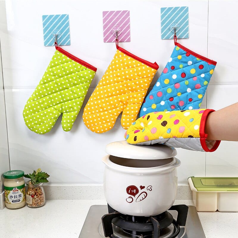 Polka Dot Oven Gloves