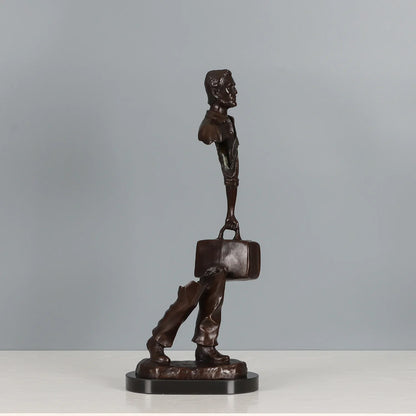 Von Bruno Catalano inspirierte Bronzestatue eines Reisenden