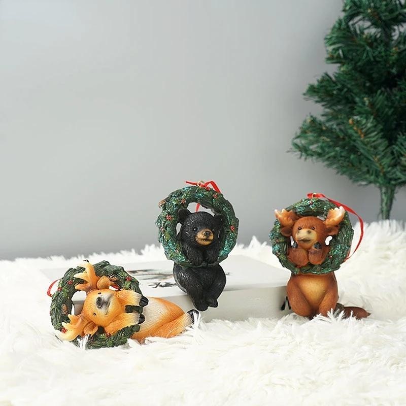 Cute Christmas Animals Wrapped In Wreath