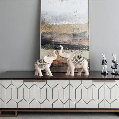 Elefantenfigur aus Harz