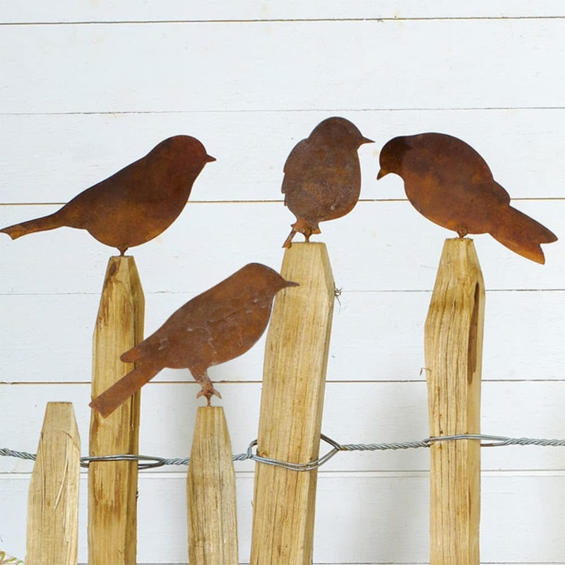 4-teiliges Vogel-Set aus rostigem Metall für Zaundekoration