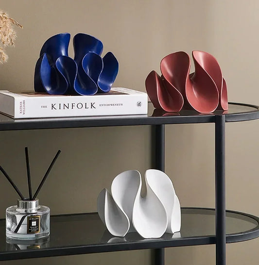 Sculpture moderne abstraite de pétales