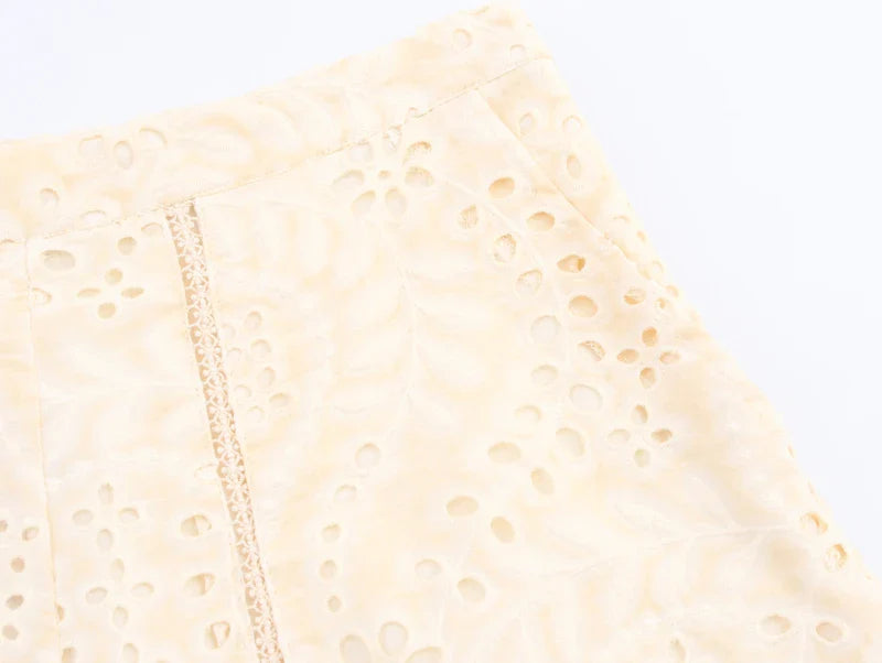 Khéline Hollow-Out Embroidery Shorts