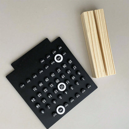 Mini DIY Desktop Calendar