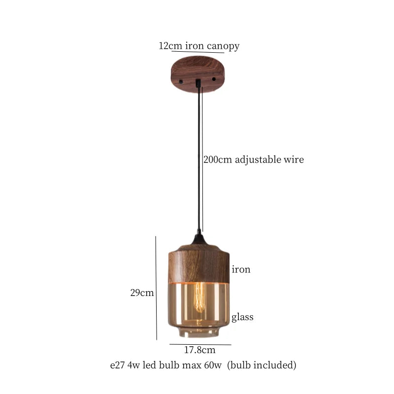 Nordische Pendelleuchte aus Holz und Glas