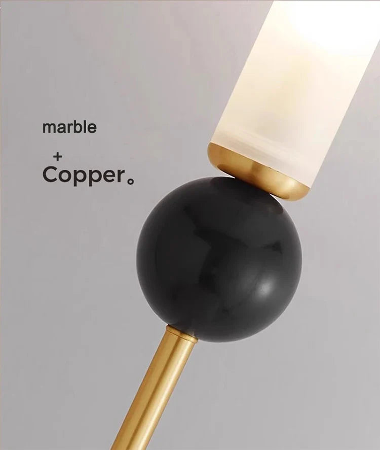 Postmoderne Marmor-Wandlampe aus Kupfer