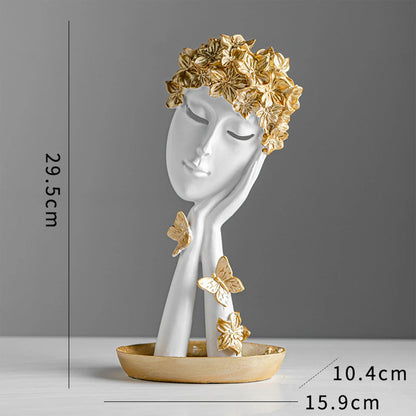 Women Face Thinker Statue