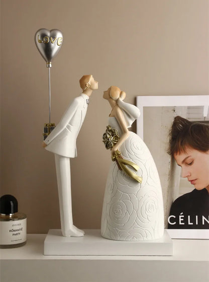 Wedding Gift Statue