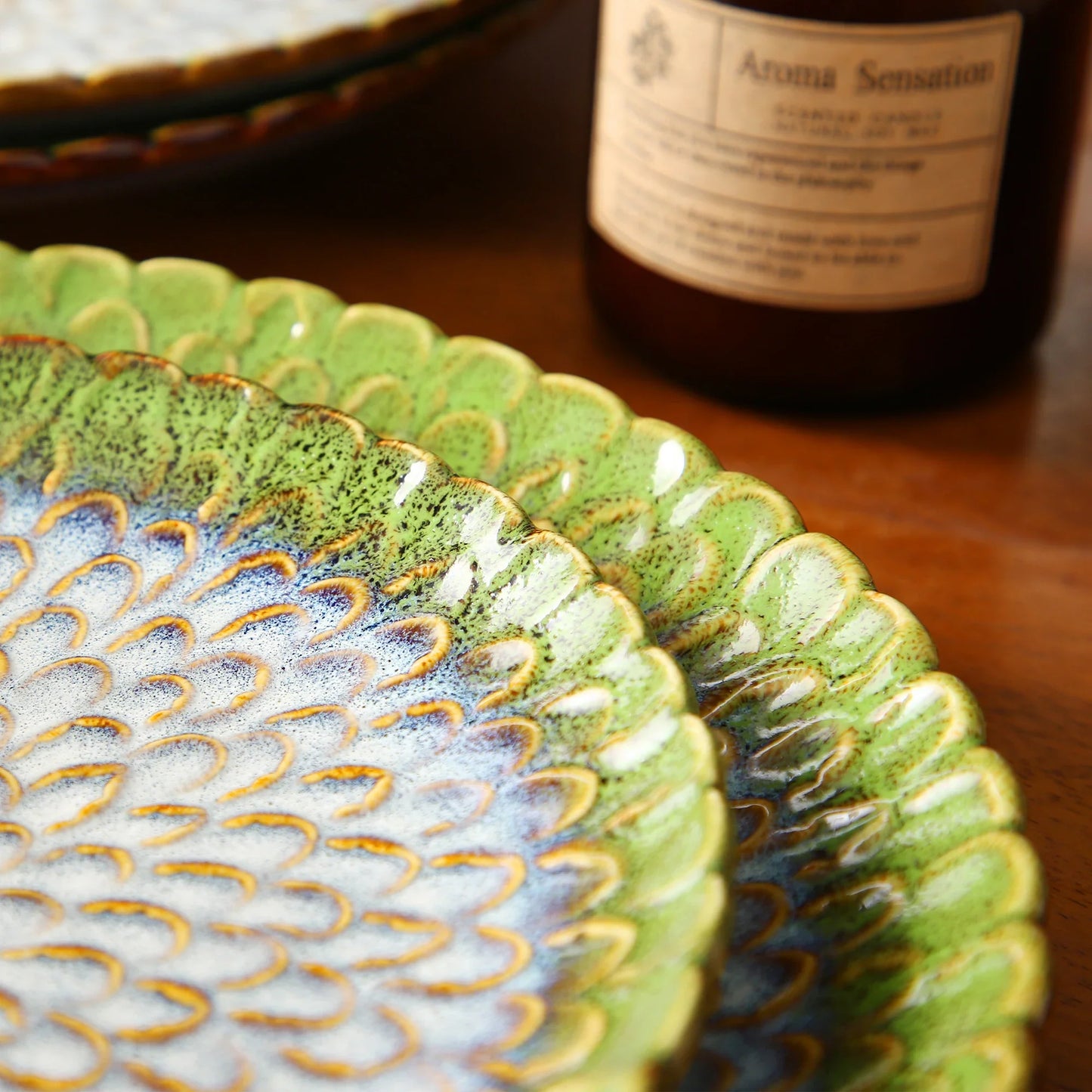 Chrysanthemum Dinnerware Set