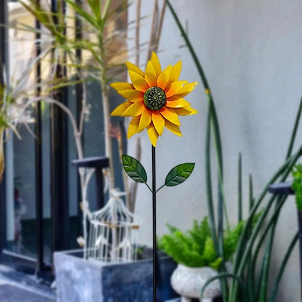 Florale Windmühlen aus Metall