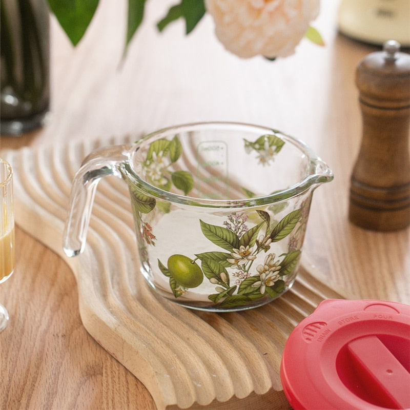 Retro Flowers Measuring Cup with Lid