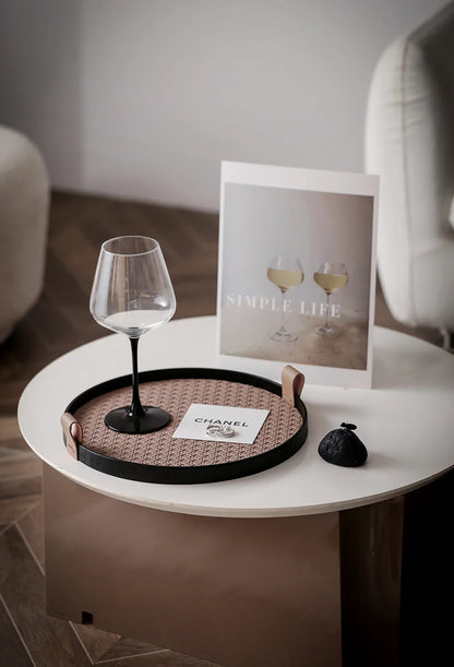 Nordisches rundes Schmucktablett