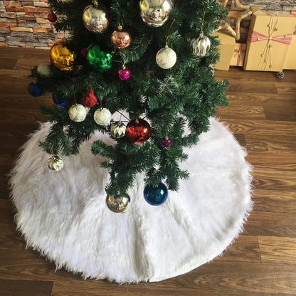 Plush Faux Fur White Christmas Tree Skirt