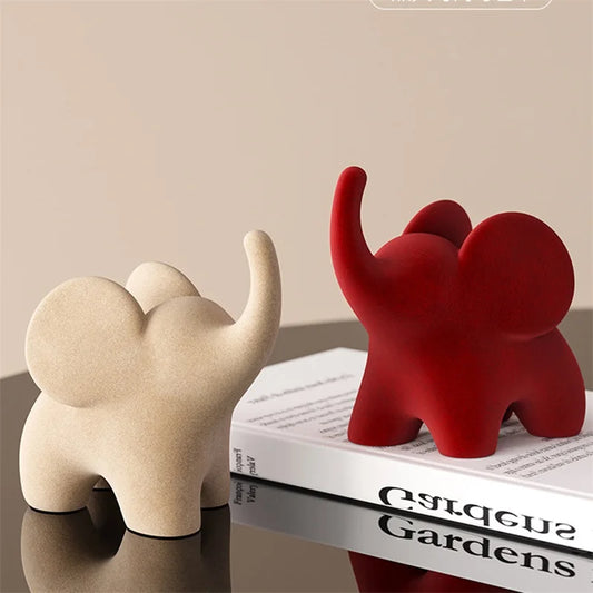 Figurines d'éléphants floqués