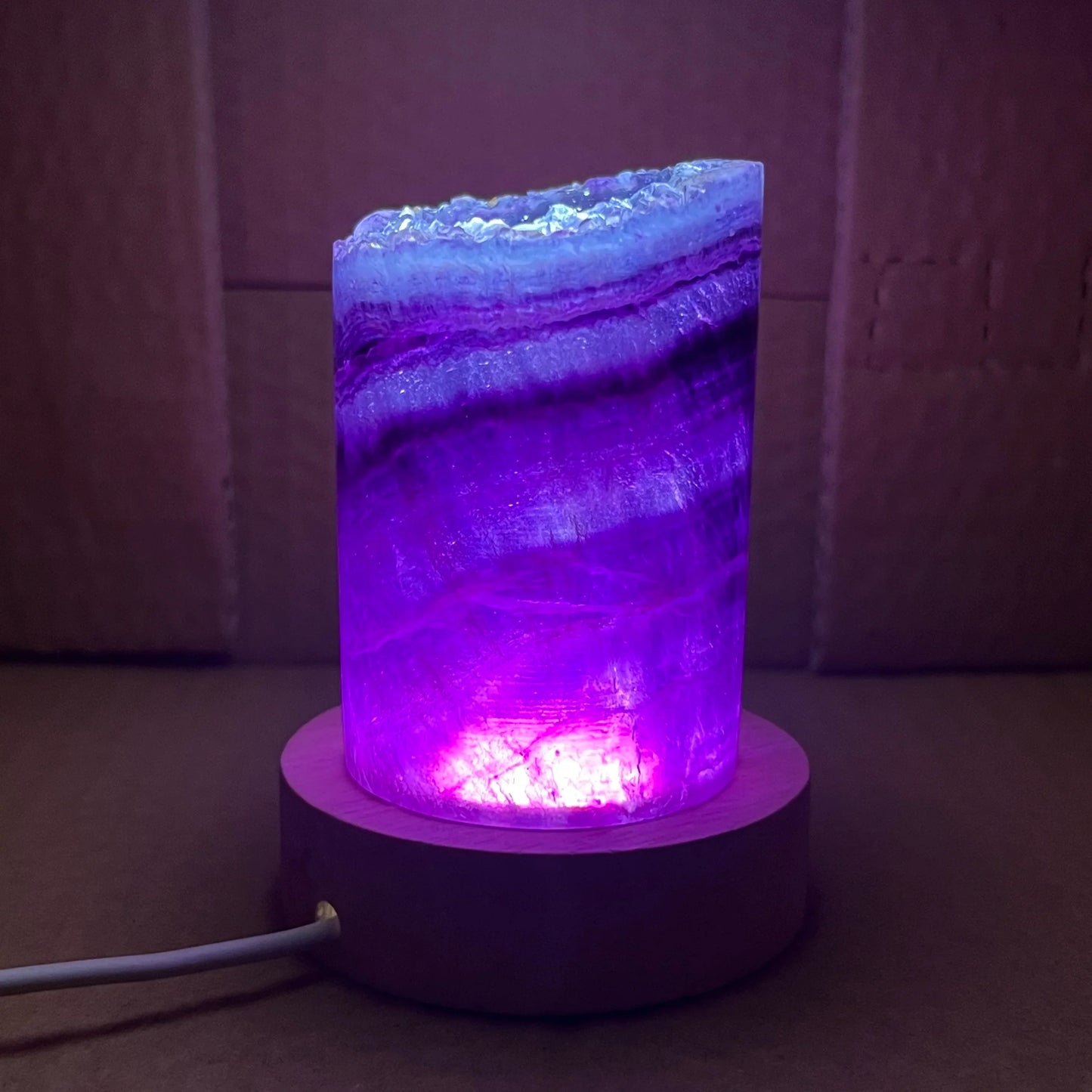 Lampe en cristal de fluorite arc-en-ciel naturel