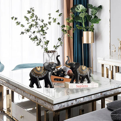 Elefantenfigur aus Harz