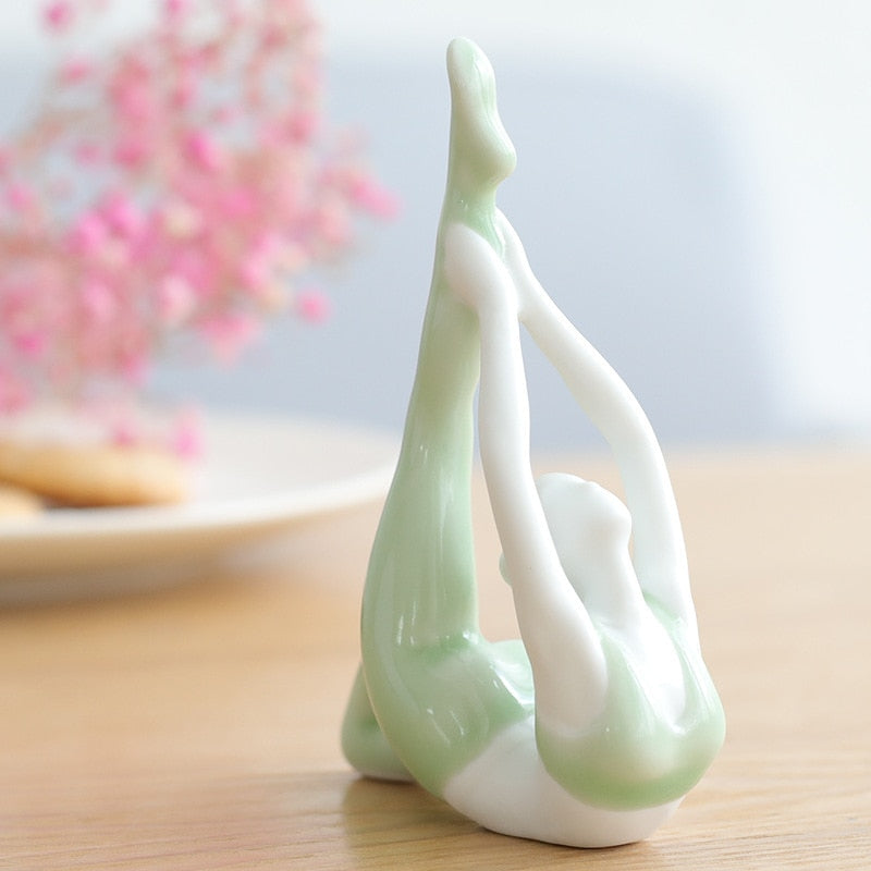 Delicate Pose Figurine Ornament