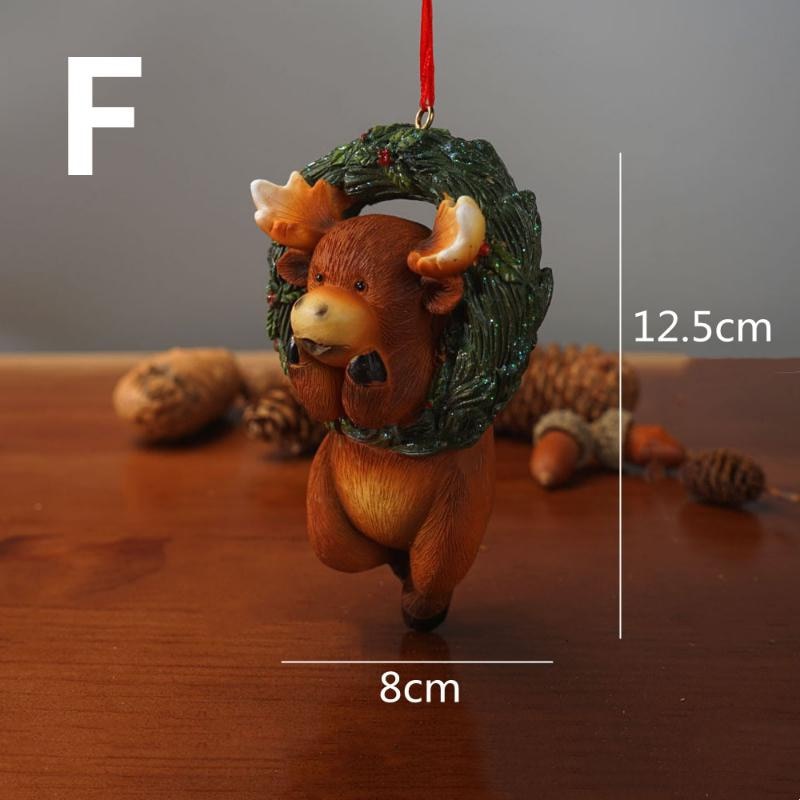 Cute Christmas Animals Wrapped In Wreath