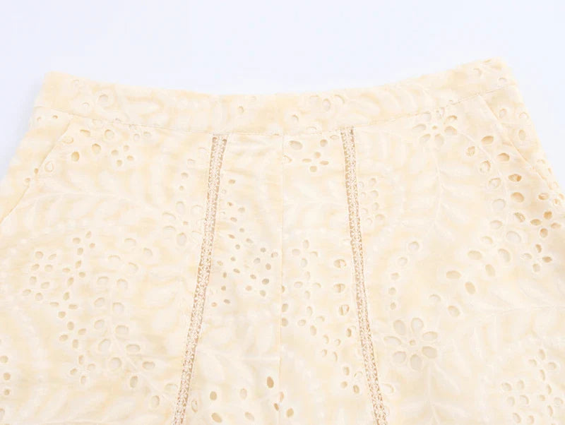 Khéline Hollow-Out Embroidery Shorts