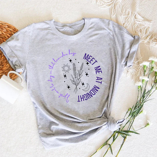 Lavender Haze Midnight Grafik-T-Shirt