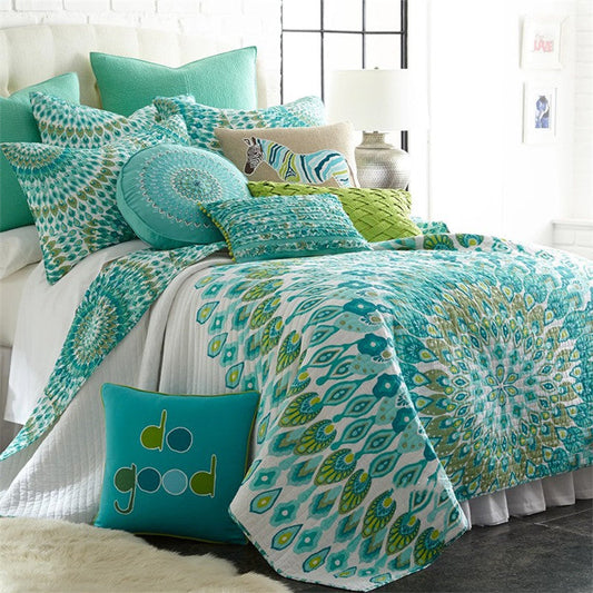 Peacock Feathers Bedspread Set