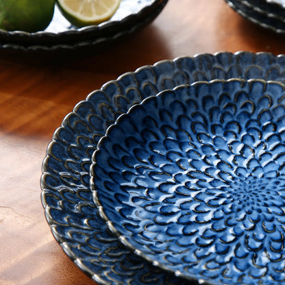 Chrysanthemum Dinnerware Set