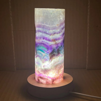 Lampe en cristal de fluorite arc-en-ciel naturel