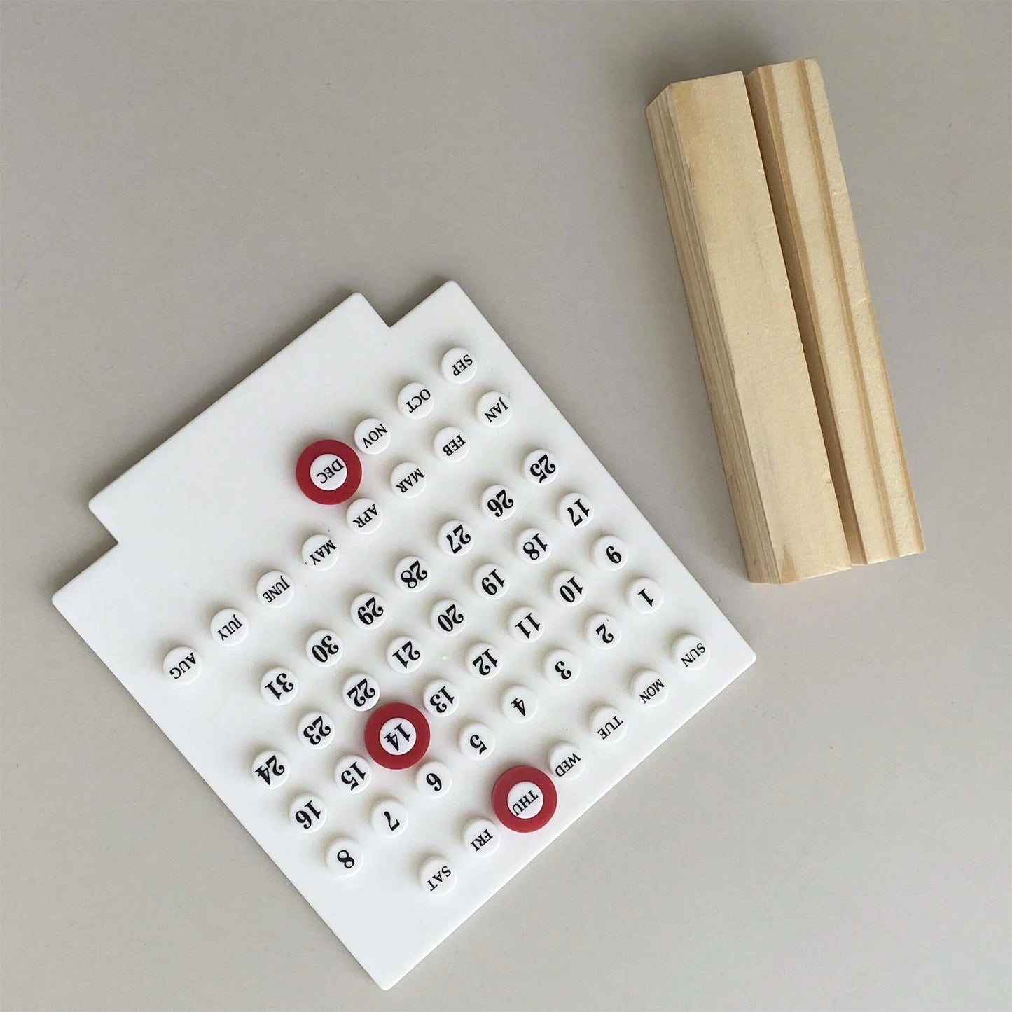 Mini DIY Desktop Calendar