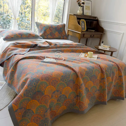 Vintage Scallop-Pattern Bedspread