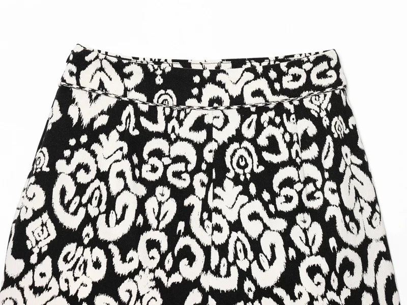 Monochique Ruffle Skort Shorts