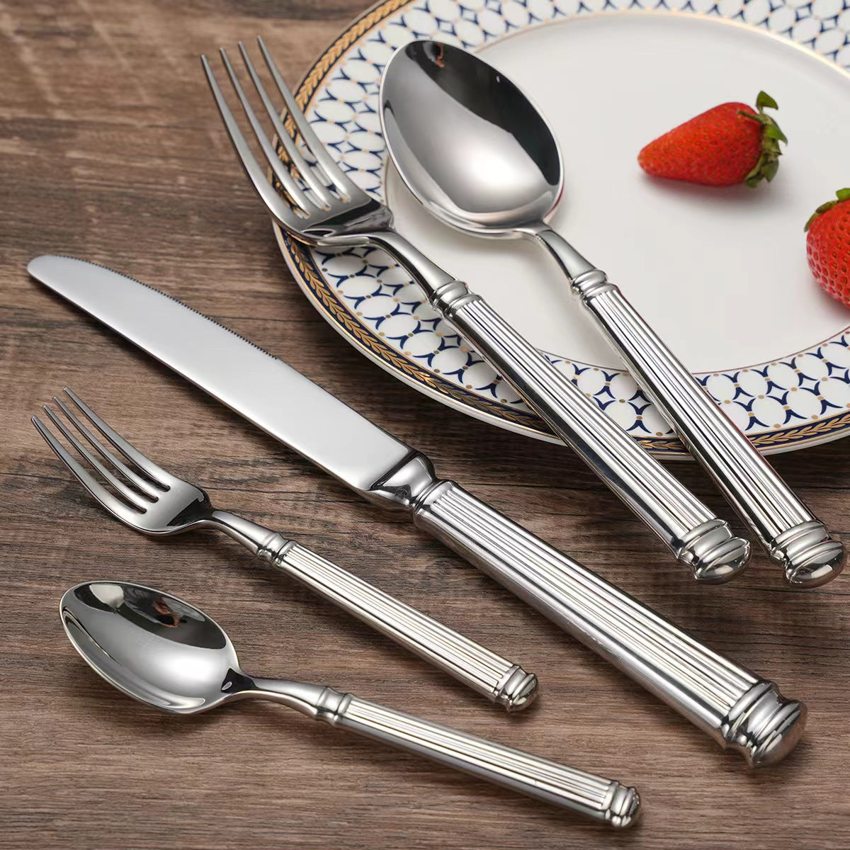 Timeless Stainless Steel Cutlery Set