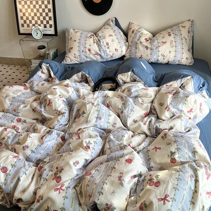 Vintage Erdbeer-Blumen-Bettwäscheset