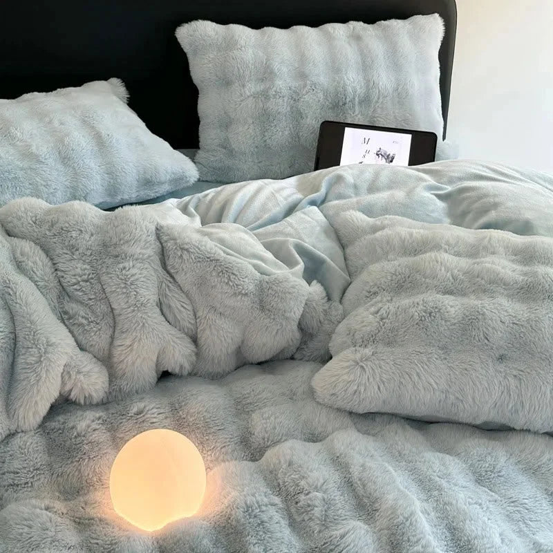 Plush Ruched Flannel Fleece Bedding Set