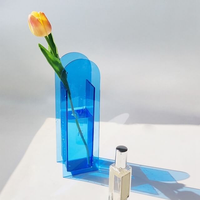 Little Arc Acrylic Vase